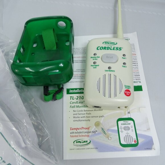 Smart Caregiver Wireless Weight Sensing Bed Alarm 10" x 30" Cordless Monitor - Picture 3 of 4